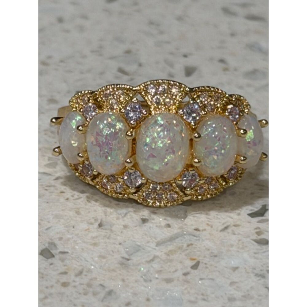 Beautiful Opal Ring - image 2